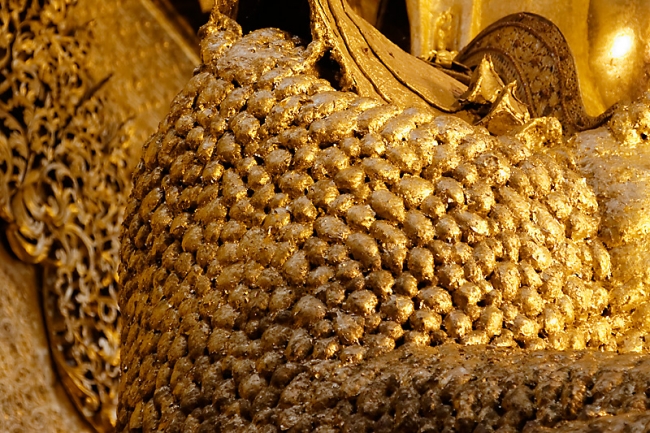 Mandalay-Bouddha Mahamuni-067